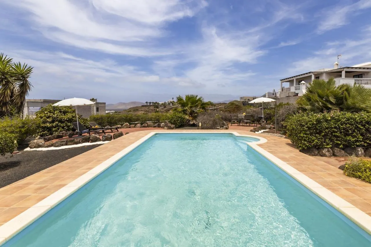 Jaretas - Apartamento Rural Con Piscina Las Brenas Spain
