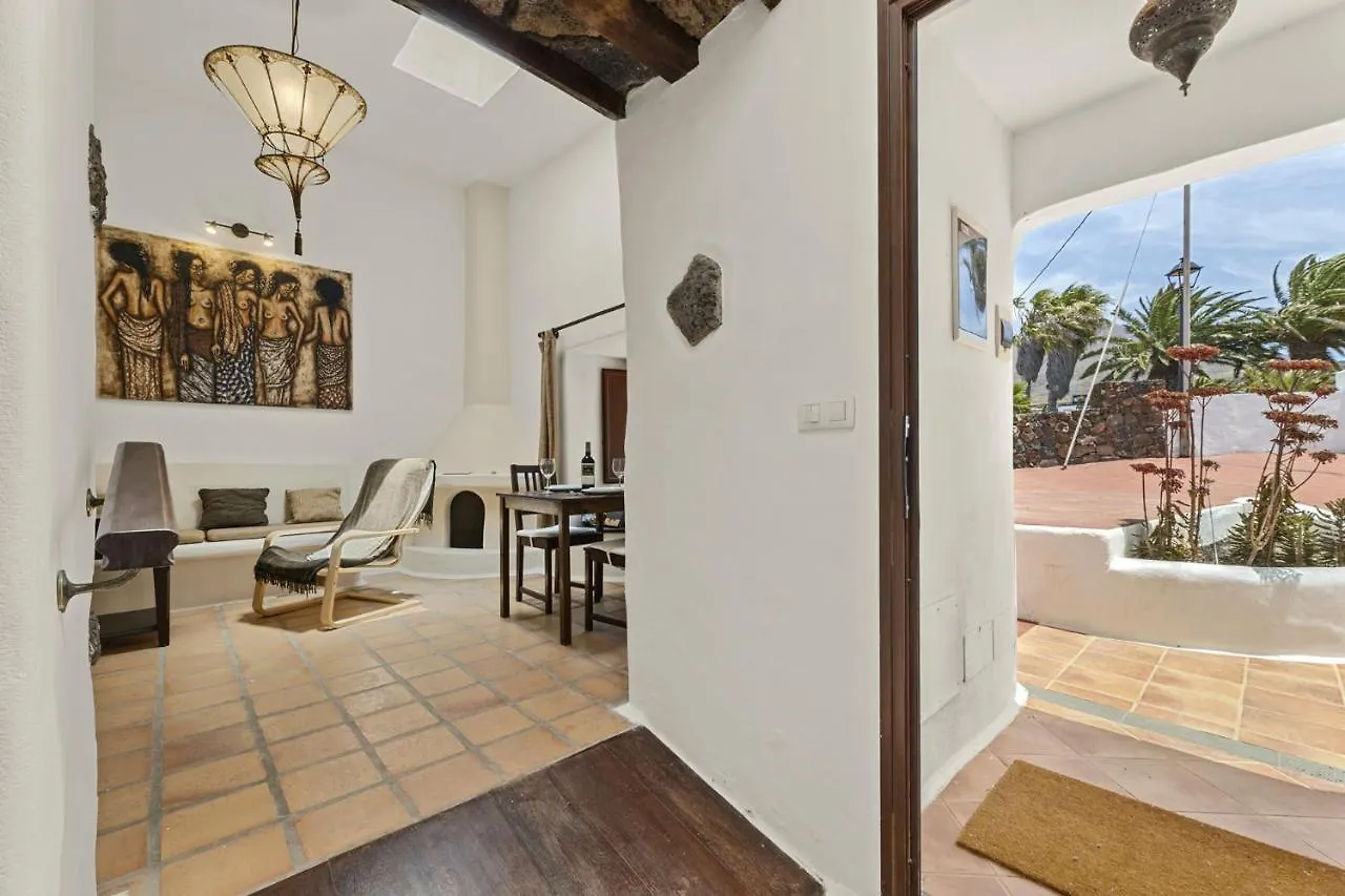 Apartment Jaretas - Apartamento Rural Con Piscina Las Brenas Spain