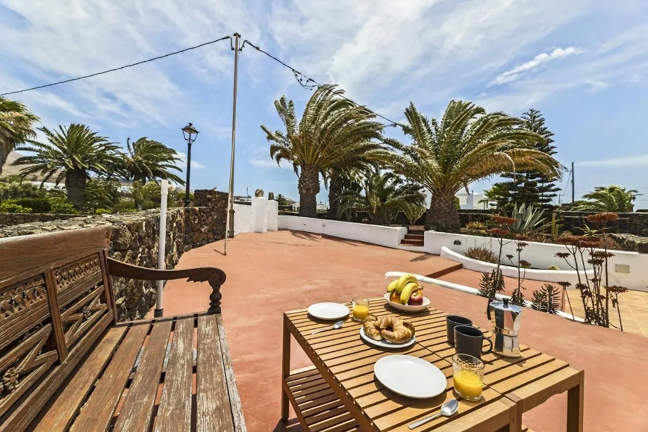 Jaretas - Apartamento Rural Con Piscina Las Brenas